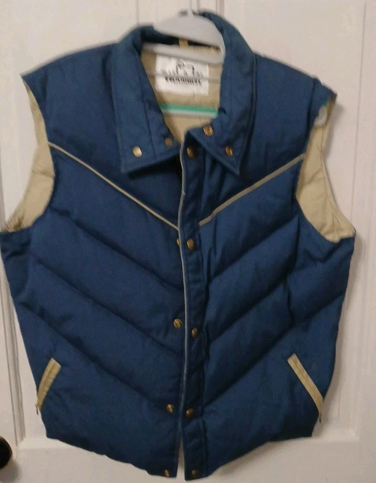 Woolrich Women’s Sz M Blue/ Beige Button Up Vest - Image 1 of 3