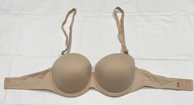 Sujetador push up multidireccional Victoria’s Secret ROSA para mujer en todas partes tostado talla 36DD Foto 1 de 4