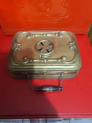 Ancienne chaufferette Girodon & Montet Lyon - Photo 1/4