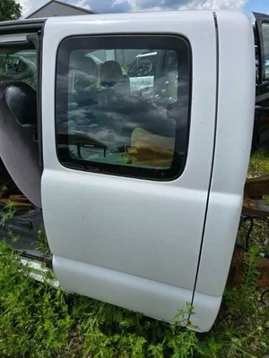 (White) Driver Rear Side Door Classic Style Rust 00-07 SIERRA 1500 PICKUP 361037 - Изображение 1 из 2