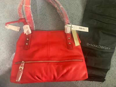 Bolso de hombro grande de cuero de diseñador rojo B Makowsky Foto 1 de 4