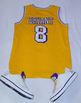 Zapatos Adidas Kobe Bryant Los Angeles Lakers Mitchell & Ness 96-97 y Lakers Foto 1 de 4