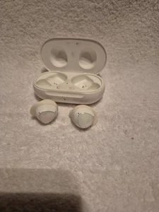 Samsung Galaxy Buds Plus, True Wireless Earbuds Bluetooth, READ DISCRIPTION!!!!! - Zdjęcie 1 z 8