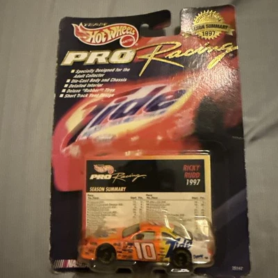 Ricky Rudd #10 1997 Tide Hot Wheels Pro Racing Resumen de la temporada (i) Foto 1 de 3