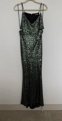 Vestido Badgley Mishka Verde Esmeralda Con Recortes Largo Completo con Tren de Barrido Talla 8 Foto 1 de 4