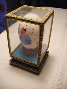 unusual Asian handpainted Egg 2 children red paper lantern signed +Glass display - Picture 1 of 4