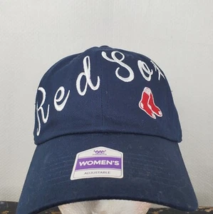 Neu mit Etikett Boston Red Sox Fan Favorite Navy Spellout Damenkappe verstellbarer Riemen hinten - Bild 1 von 10