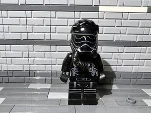 LEGO Star Wars First Order TIE Pilot Minifigure (75194 75272) sw0902 - Picture 1 of 2
