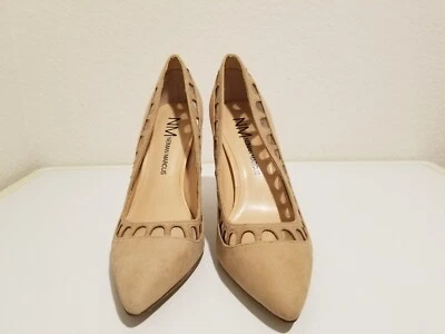 Zapatos de tacón alto Neiman Marcus 4,5" punta puntiaguda bronceada gamuza ojales talla 6 M Foto 1 de 4