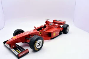 Modellini auto FORMULA 1 f1 scala 1:24 Ferrari F300 Burago Schumacher modellismo - Foto 1 di 3