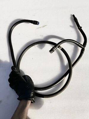 2011-2016 宝马 528i 535i 550i f07 f10 车头灯大灯轻洗液软管 — 第 1/4 张图片