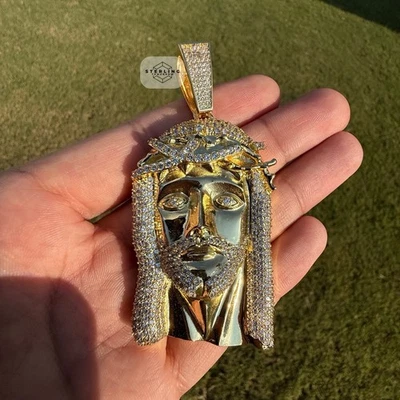 Colgante grande Jesús chapado en oro de 14 quilates helado encanto religioso + cadena de cuerda de acero Foto 1 de 4