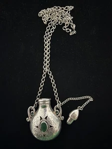 VINTAGE SCHNUPFTABAKFLASCHE VERSILBERT UND MALACHIT ANHÄNGER HALSKETTE - Bild 1 von 10