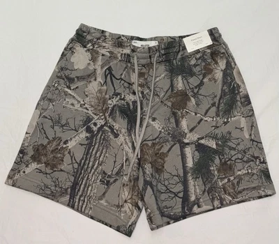 "Shorts Hollister Mid-Thigh 5.5"" camuflaje polar talla mediana" Foto 1 de 3