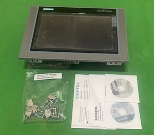 #4117) SIEMENS 6AV2 124-0JC01-0AX0 TP900 Comfort SIMATIC HMI - Picture 1 of 5
