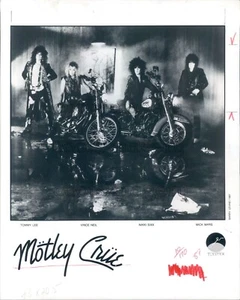 1987 Press Photo Hard Rock Band Motley Crue on Motorcycles 1980s Neil Lee Sixx - Picture 1 of 2