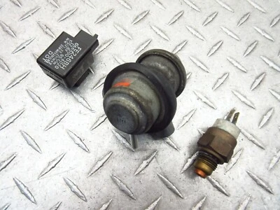 2006 03-08 Kawasaki EX500R Ninja 500R Lot Flasher Relay Air Valve Temp Switch - Image 1 of 4