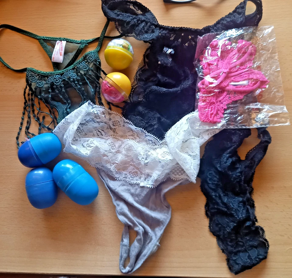 10 verschiedene sehr sexy String Tangas für Damen,  Set, Einheitsgröße - Bild 1 von 1
