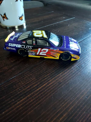 2002 #12 Kerry Earnhardt Super Cuts 1 24 acción diecast Foto 1 de 4