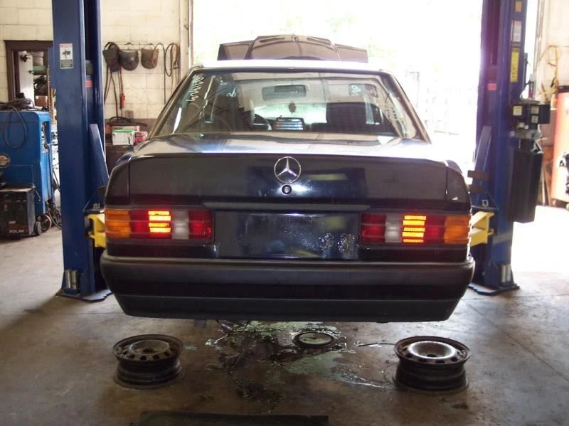 Alternador tipo 201 compatible con 85-89 91-93 MERCEDES 190 10638561 Foto 1 de 4