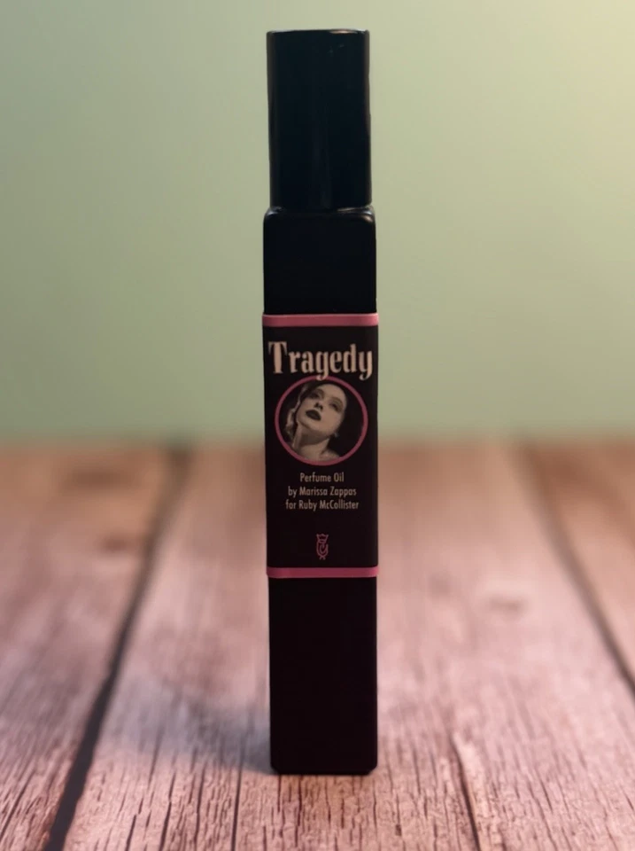 Aceite de tragedia Marissa Zappas en botella original descontinuada  Foto 1 de 2