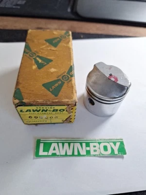 Nuevo de Lote Antiguo Omc Cortacésped Genuino Motor A Motor 2 Anillos Pistón. Parte 602006 Foto 1 de 4