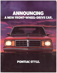 1980 Pontiac Phoenix Coupe & Hatchback, Slick Foldout Canadian Sales Brochure - Picture 1 of 2