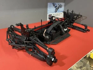 Arrma FIRETEAM 6S BLX 4WD Speed Assault Buggy Roller Slider CHASSIS NEW 1/7 - Picture 1 of 11