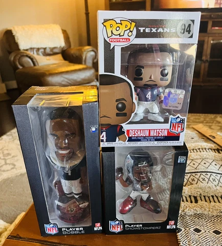 3pc lot Deshaun Watson bobbleheads/Funko Pop Big Head Show Stomperz NIB Cover