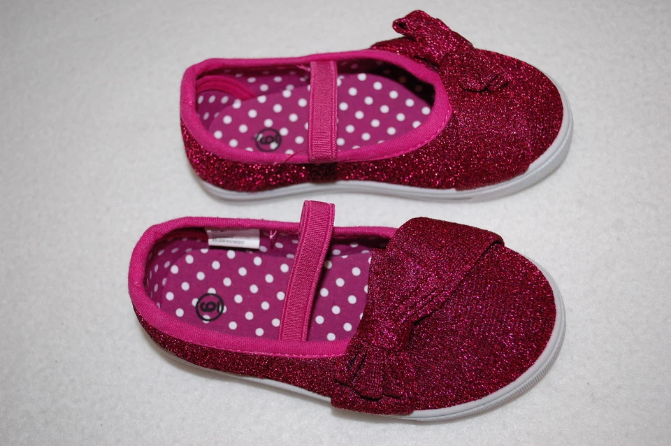 Zapatos para niñas pequeñas ROSA FUCSIA OSCURO MARY JANES Brillo Brillo ACENTO LAZO Talla 7 Foto 1 de 1