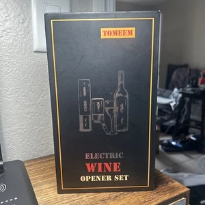 Rechargeable Electric Wine Gift Set - Aerator, Vacuum Stoppers Open Box NEW - Picture 1 of 4