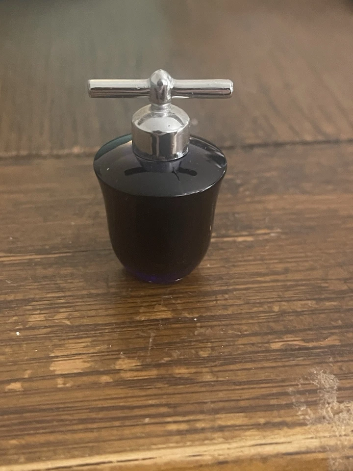 Vintage Vivid por Liz Claiborne Perfume Mini Splash 1/8 oz. / 3,7 ml  - Imagem 1 de 1