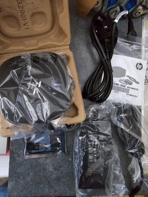 HP USB-C/A Universal Dock G2 with HP 120W PSU 5TW13AA#ABU - Image 1 of 4