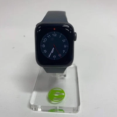 GPS Only Apple Watch Series 5 40MM Midnight Aluminum A2092 - Image 1 of 4