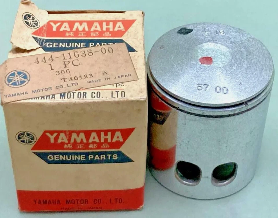 Nuevo de Lote Antiguo Yamaha 1974-75 DT125 1.00 Pistón de Gran Tamaño 57.00 mm 444-11638-00 Foto 1 de 4