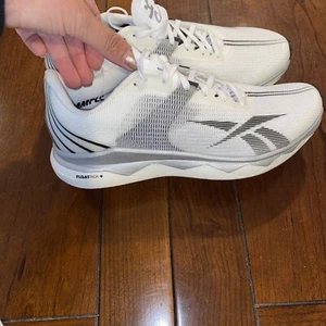 SCARPE DA DONNA REEBOK FLOATRIDE RUN FAST 3.0 BIANCHE nere e iridescenti sneaker taglia 7 - Foto 1 di 9