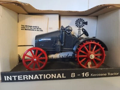 INTERNATIONAL 8-16 KEROSENE TRACTOR - Image 1 of 4