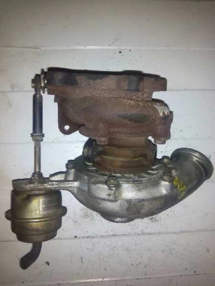 24442214 Turbocharger AT for Opel Vectra B Berlina 2.0 DTI 1995 197337 - Image 1 of 4