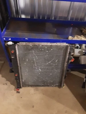 Radiator Sport Trac Fits 01-05 EXPLORER 1601543 Foto 1 de 4