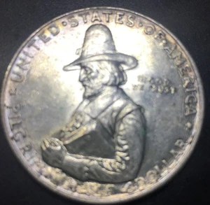 1920 US PILGRIM Commemorative Half Dollar Nice Slight Rim Tone As Shown In Photo - Picture 1 of 10