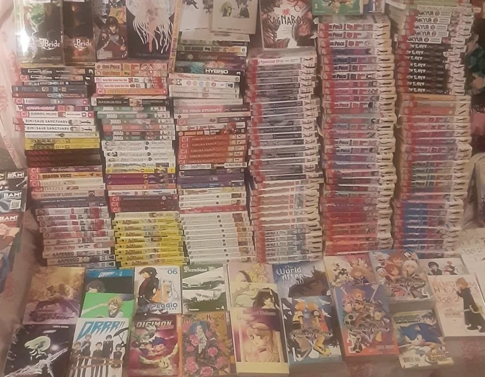Your Choice! English Manga Single Volume ~ Build a lot Tokyopop, Viz, Kodansha,+ - Image 1 of 1