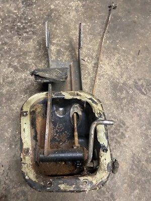 Caja de pedales automática BMW 2002 E10 1600 2002TII TI Foto 1 de 4