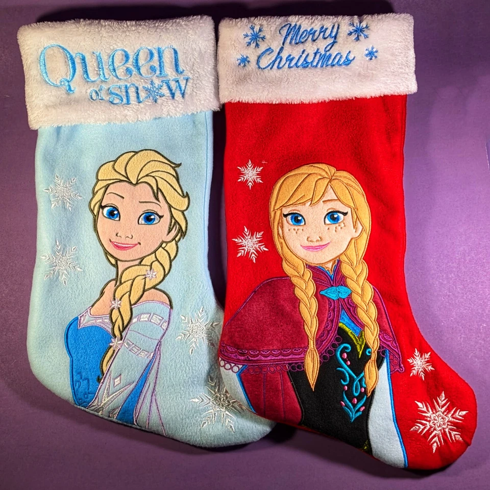 DISNEY “FROZEN QUEEN ELSA & ANNA” PELUCHE BORDADO NAVIDAD MEDIAS AZUL ROJO 18” Foto 1 de 4