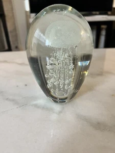 Medusa in vetro bianco - bagliore al buio  - Foto 1 di 4