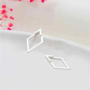 HINGUCKER Edelstahl Ohrringe Silber Gold Damen Ohrstecker Mode Schmuck Geschenk - Bild 1 von 3