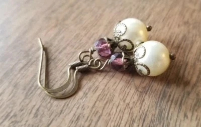 Pendientes de perlas colgantes bronce estilo vintage hechos a mano Foto 1 de 4