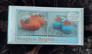 SNUGLETS Brights Baby Booties Knit Kit - Picture 1 of 8