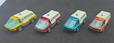 Hot Wheels Redline Lote De 4 1969 Ambulâncias Pesadas Restauradas - Imagem 1 de 4