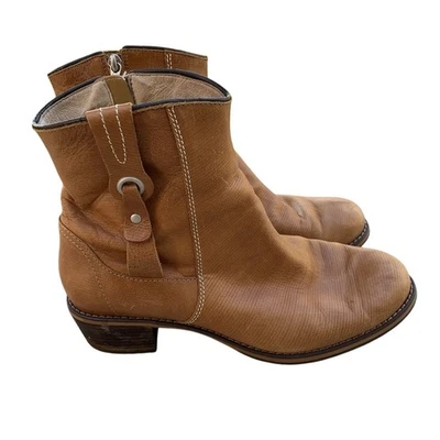 Red Wing 女式 Inez 皮靴 8.5D 码侧拉链传统经典 — 第 1/4 张图片