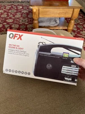 Фонарик аварийный радио QFX R-30U звук и свет на ходу (KC) - Изображение 1 из 4